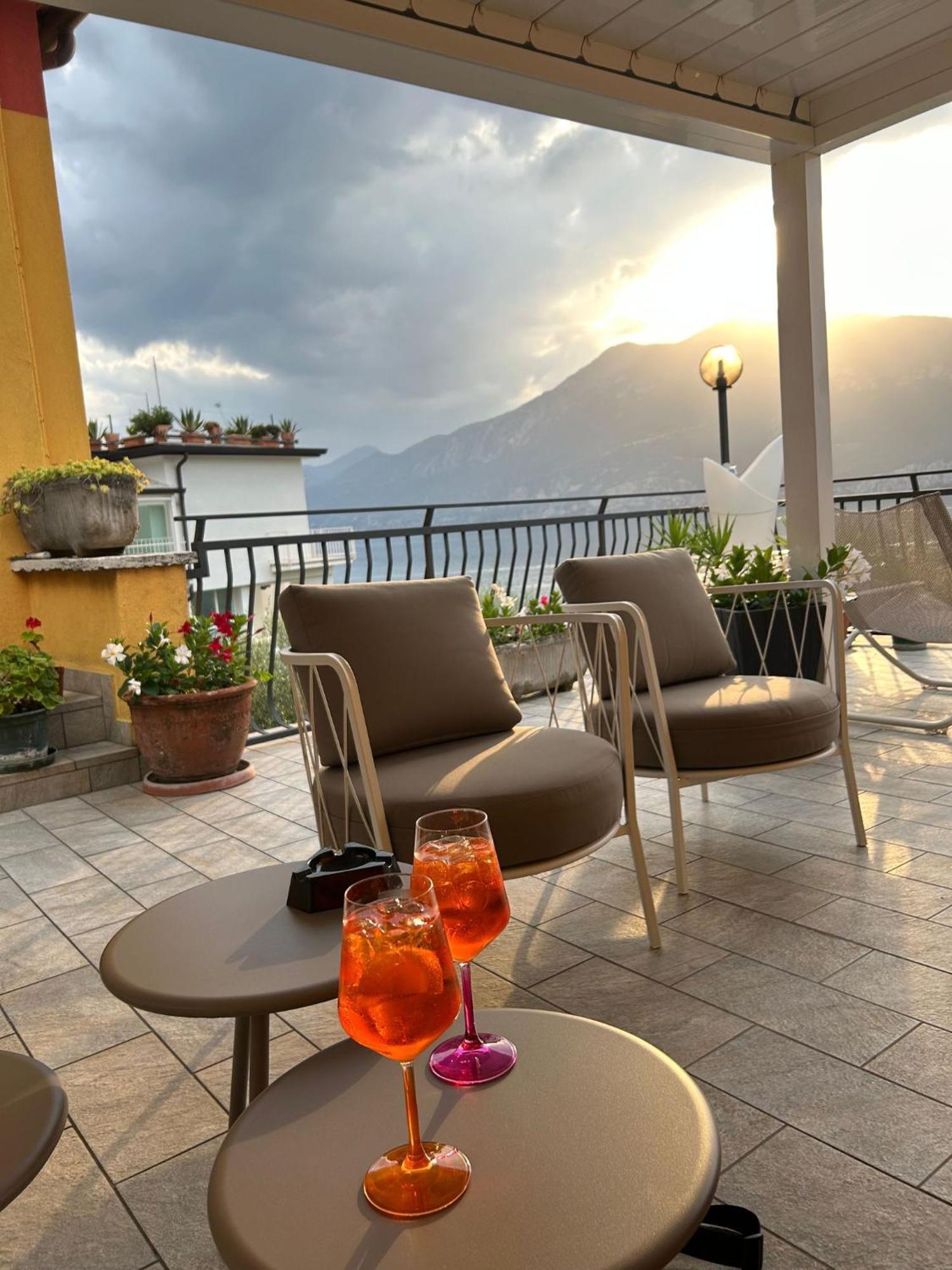 Hotel Pace Brenzone sul Garda Ngoại thất bức ảnh
