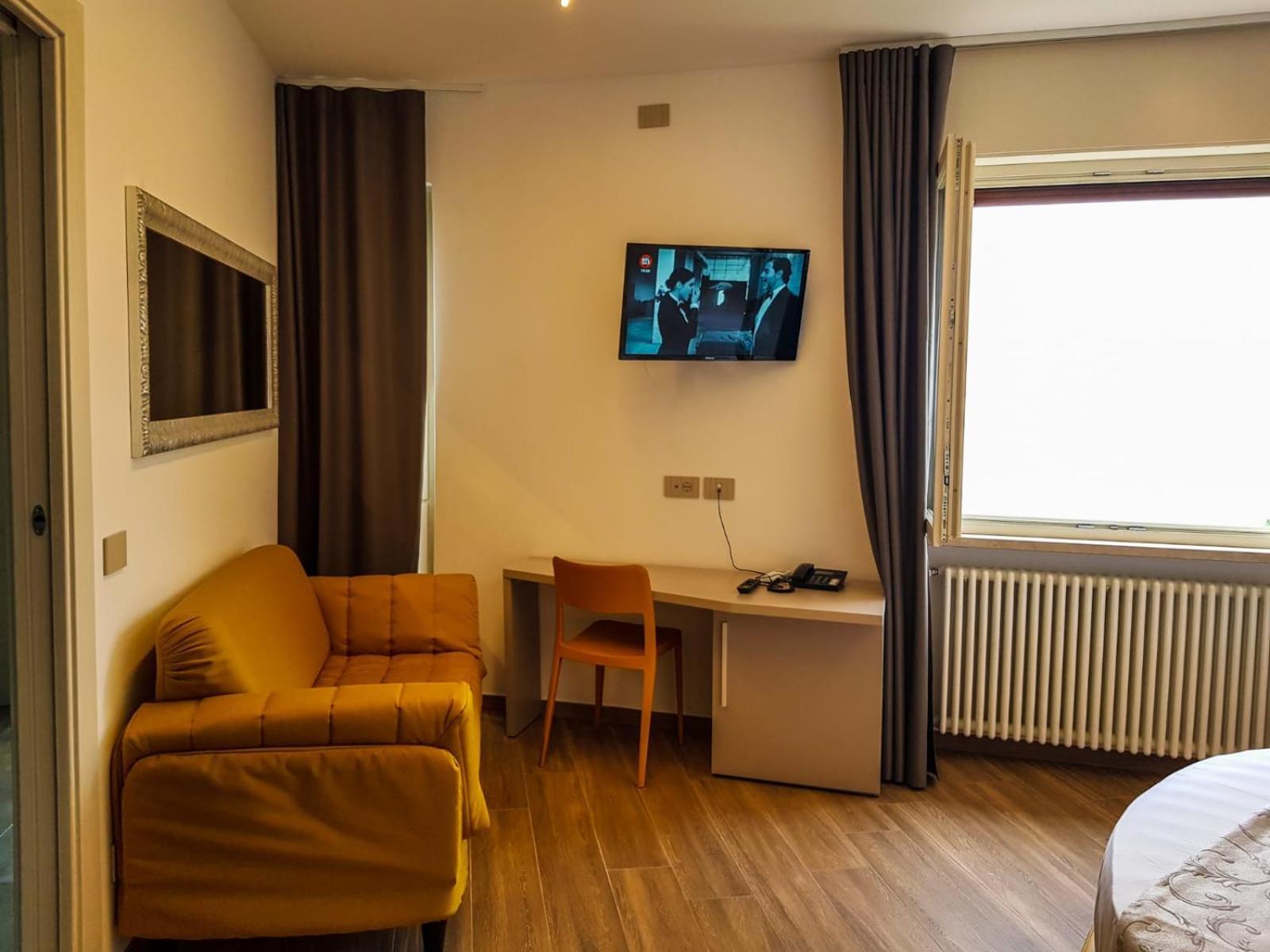 Hotel Pace Brenzone sul Garda Ngoại thất bức ảnh